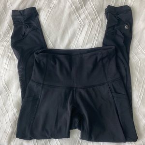 Black lululemon mesh leggings with pockets